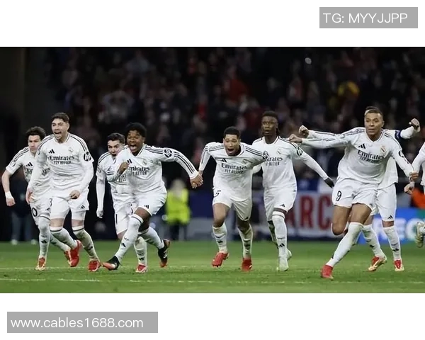 皇马对阵阿森纳时关闭伯纳乌顶棚以营造更热烈的主场氛围