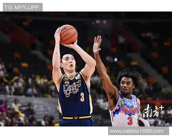 胡明轩重返新疆激情满满期待生日夜与家乡队的精彩对决